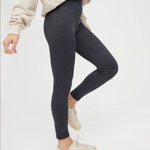 AERIE OFFLINE MAIN SQUEEZE SEAMLESS HIGH WAISTED WAFFLE LEGGING